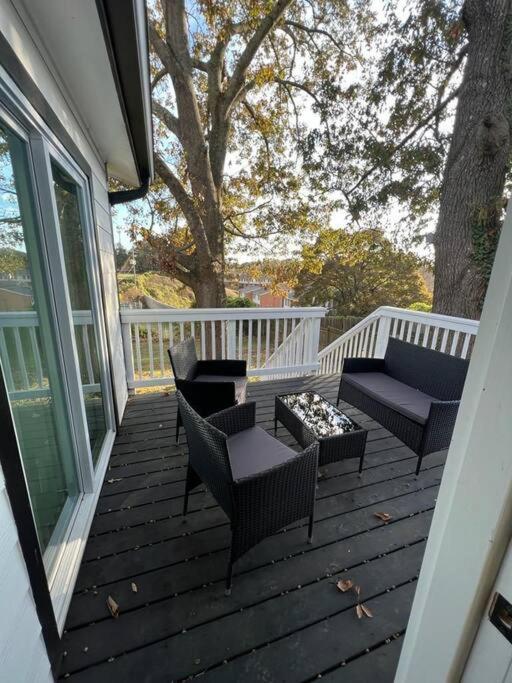 Modern Home At Colonial College Park アトランタ エクステリア 写真